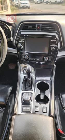 نيسان ماكسيما